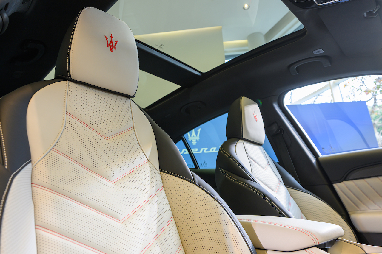 【新聞圖片 10 】 Grecale Trofeo 座椅皮革採用 Fuoriserie Sport Premium 皮質，如高級訂製時裝般的層次感與溫度